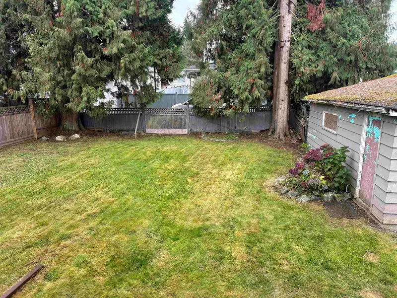 14636 109A AVENUE - photo 3 of 10