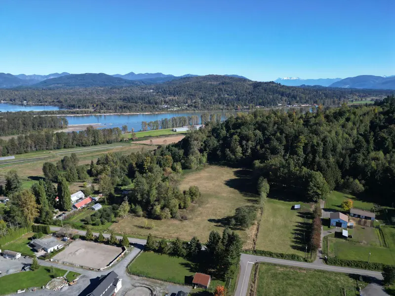 8410 BRADNER ROAD - photo 4 of 14