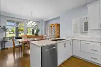7 7067 189 STREET - thumbnail 11