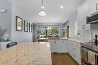 7 7067 189 STREET - thumbnail 15
