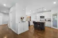 7 7067 189 STREET - thumbnail 9