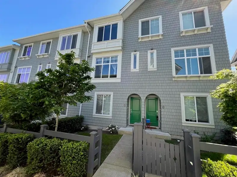 17 8168 136A STREET - photo 2 of 18