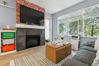 212 14885 105 AVENUE - thumbnail 3