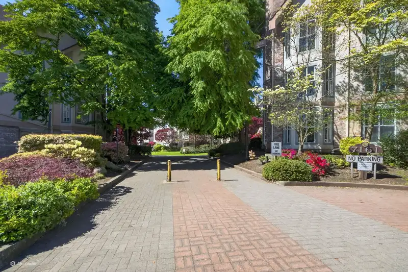 117 7161 121 STREET - photo 2 of 20
