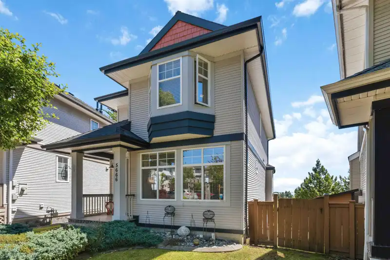 5666 149A STREET - photo 2 of 40