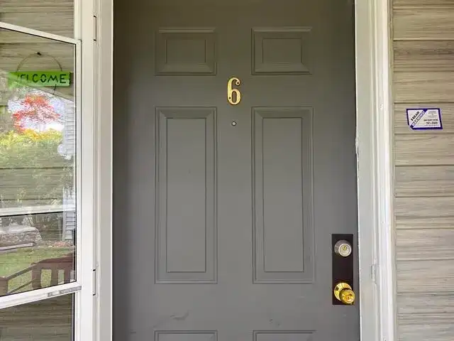 6 13640 84 AVENUE - photo 1 of 30