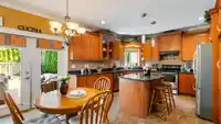6586 186A STREET - thumbnail 10