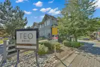 10 13864 HYLAND ROAD - thumbnail 1