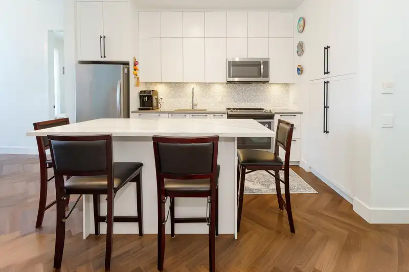 413 14968 101A AVENUE - photo 4 of 40