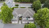 3 8388 158 STREET - thumbnail 2