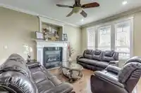 16761 63B AVENUE - thumbnail 2