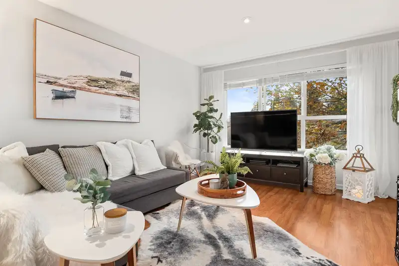 311 10188 155 STREET - photo 2 of 25