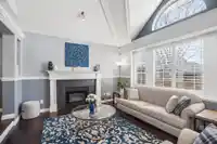 8536 142A STREET - thumbnail 2