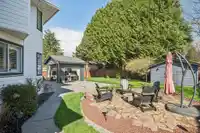 8536 142A STREET - thumbnail 31
