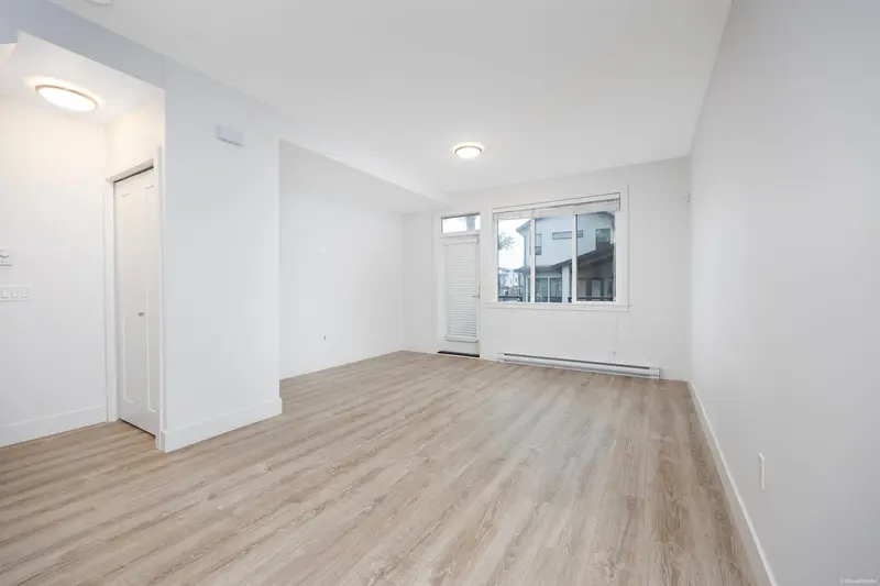 160 9718 161A STREET - photo 3 of 25