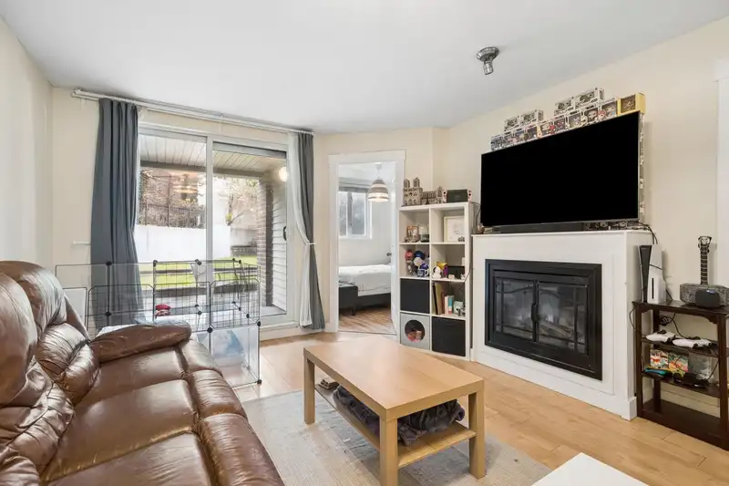 111 10822 CITY PARKWAY - photo 2 of 17