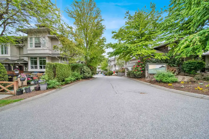 7 14952 58 AVENUE - photo 4 of 38