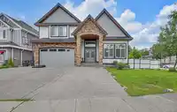 7893 147A STREET - thumbnail 1
