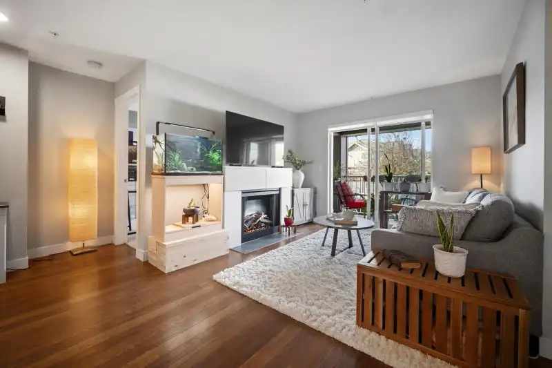 210 19320 65 AVENUE - photo 1 of 26