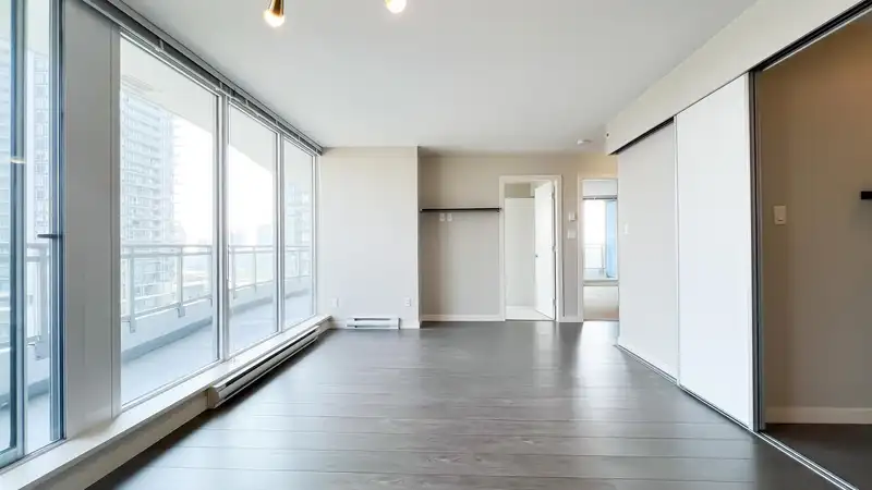 1905 13303 CENTRAL AVENUE - photo 4 of 25
