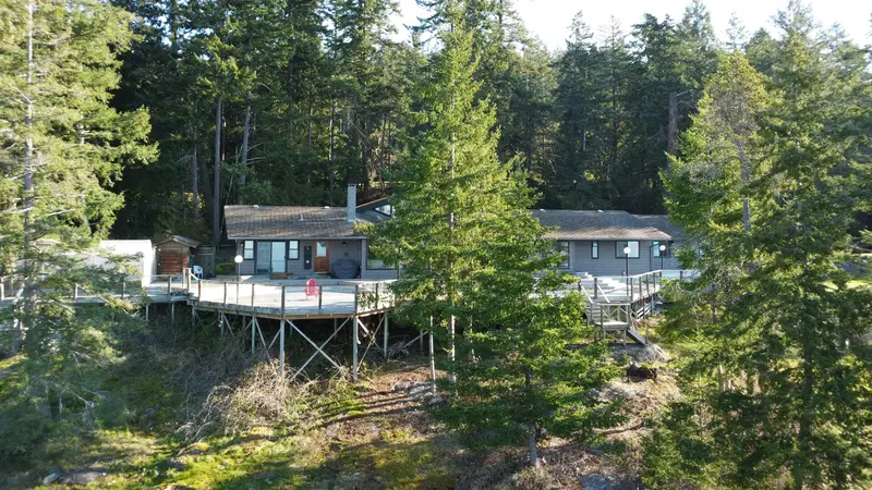 10881 SUNSHINE COAST HIGHWAY - photo 4 of 25