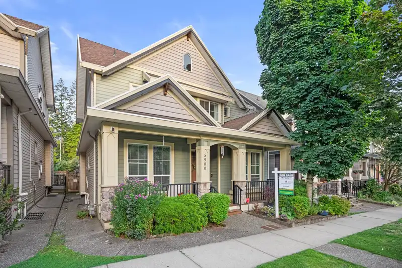 5900 131A STREET - photo 2 of 30