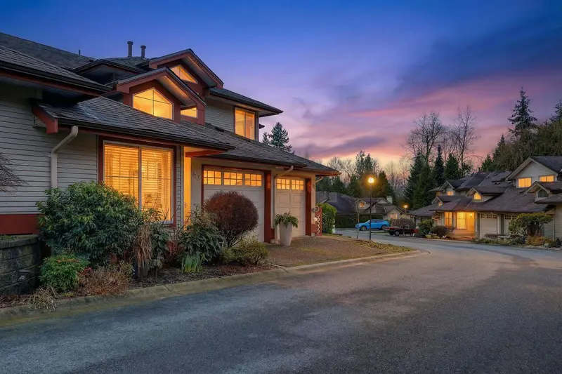 43 22740 116 AVENUE - photo 1 of 25