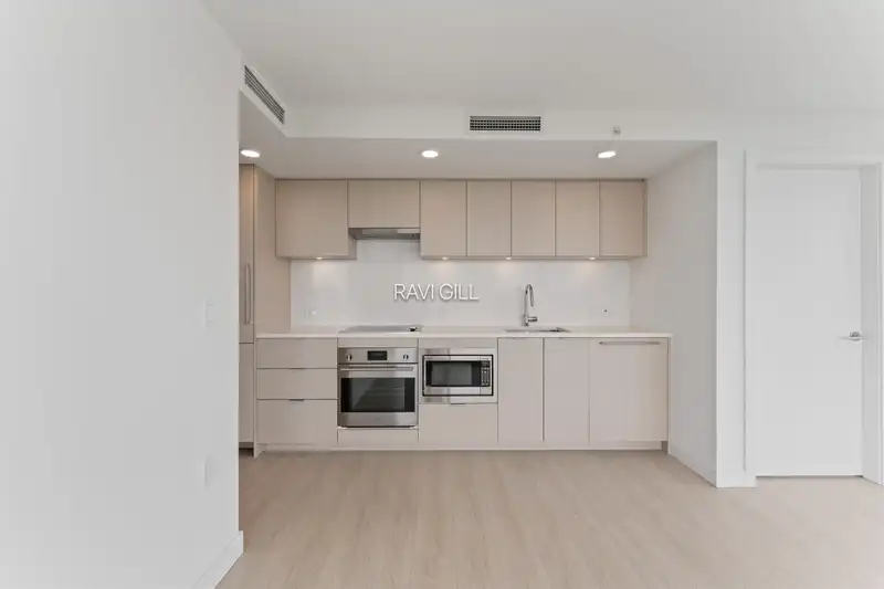 3402 13675 107A AVENUE - photo 1 of 22