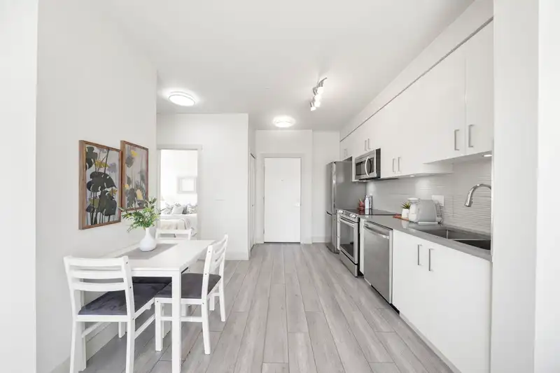 502 13978 FRASER HIGHWAY - photo 3 of 40
