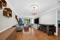 232 8068 120A STREET - thumbnail 1