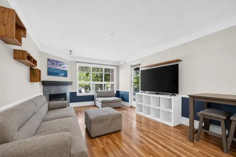 232 8068 120A STREET - photo 2 of 25