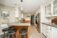 6982 128A STREET - thumbnail 3