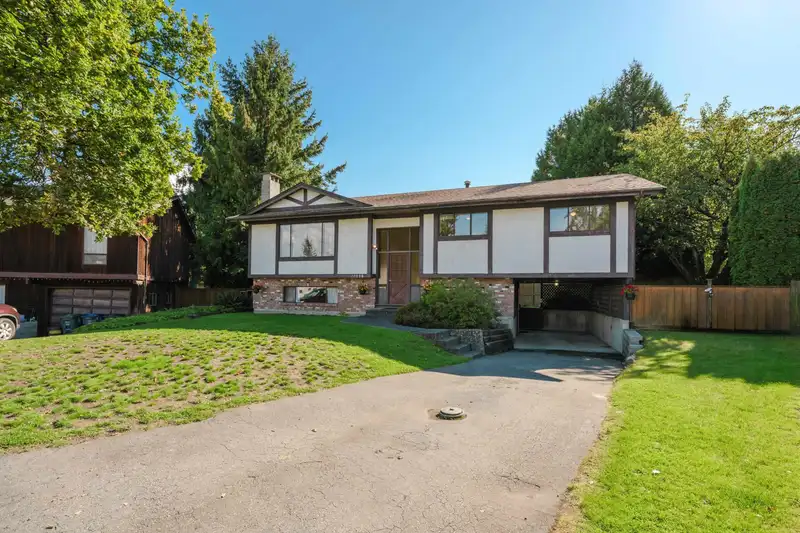 17058 HEREFORD PLACE - photo 1 of 40