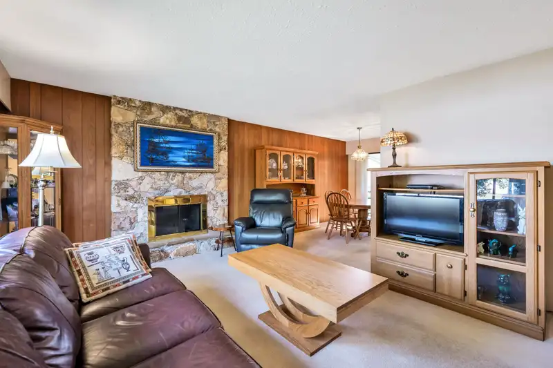 17058 HEREFORD PLACE - photo 3 of 40