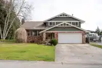 5684 146A STREET - thumbnail 3