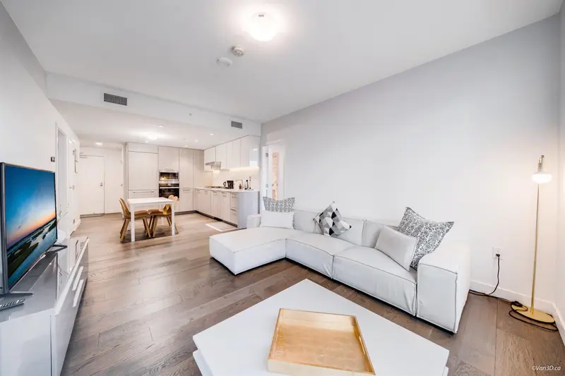 912 8160 MCMYN WAY - photo 2 of 25