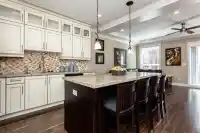 7213 190 STREET - thumbnail 4