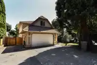 8066 168 STREET - thumbnail 2