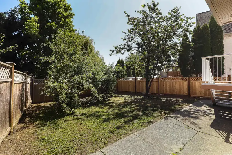 8066 168 STREET - photo 4 of 40