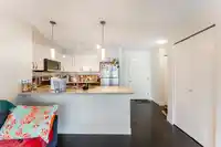 304 13555 GATEWAY DRIVE - thumbnail 9