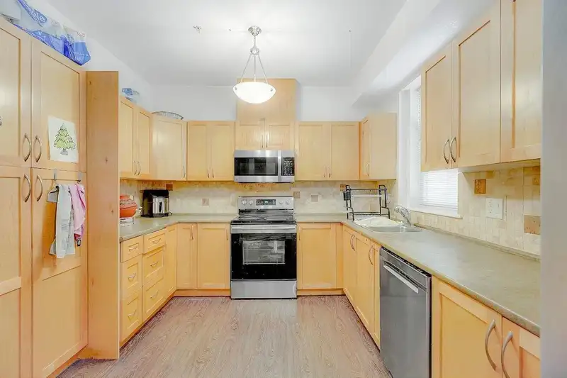 48 11860 RIVER ROAD - photo 2 of 25