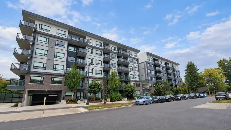 217 10777 138 STREET - photo 1 of 17