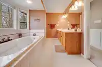 8569 141A STREET - thumbnail 12
