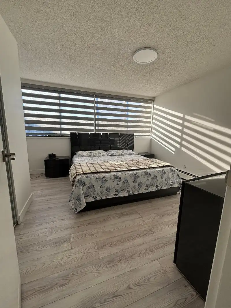 58 17710 60 AVENUE - photo 2 of 18
