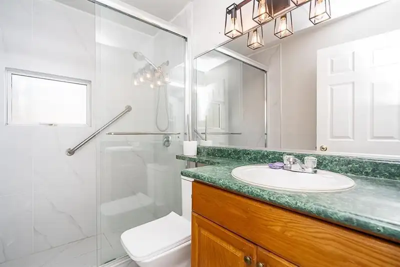 10064 127B STREET - photo 2 of 22