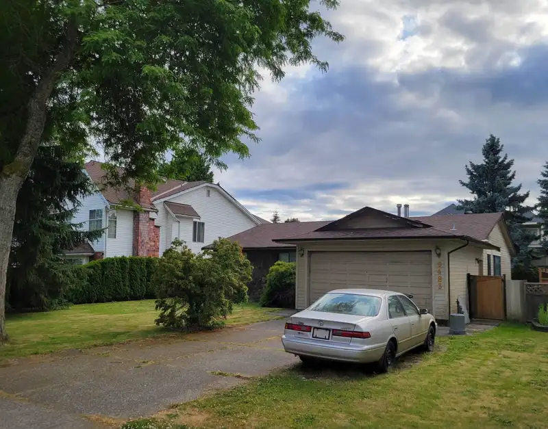 9483 124A STREET - photo 1 of 25