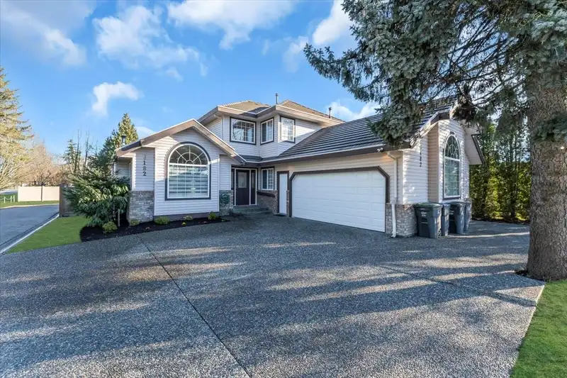 6182 168 STREET - photo 1 of 26