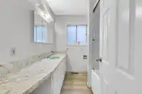 9892 130 STREET - thumbnail 3