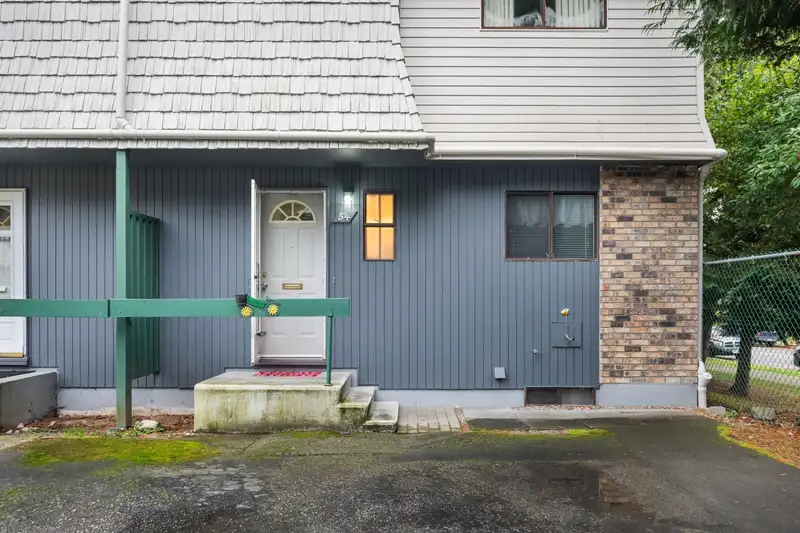 54 10836 152 STREET - photo 2 of 40