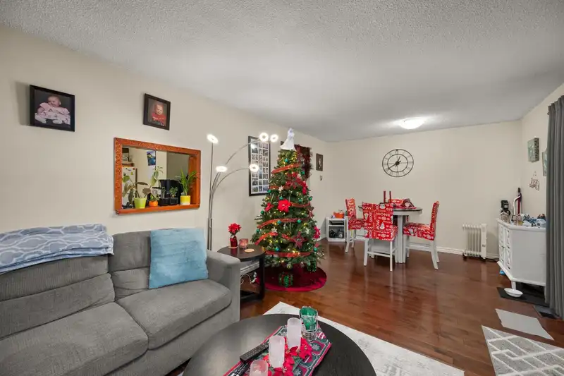 54 10836 152 STREET - photo 4 of 40